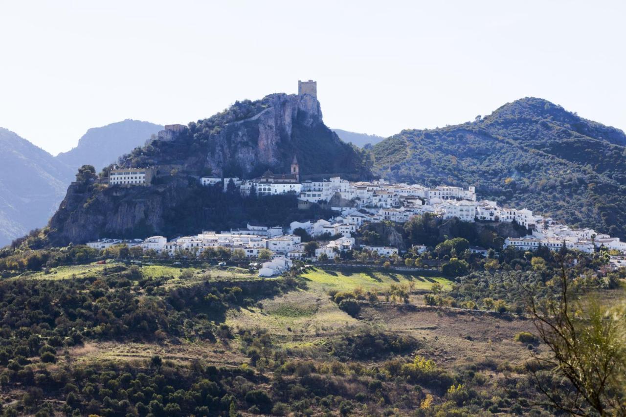 Tugasa Arco De La Villa Zahara De La Sierra Dış mekan fotoğraf