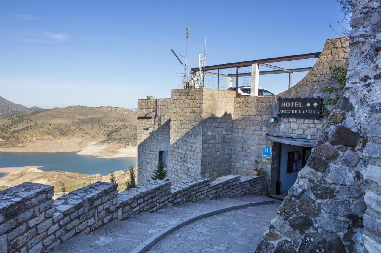 Tugasa Arco De La Villa Zahara De La Sierra Dış mekan fotoğraf