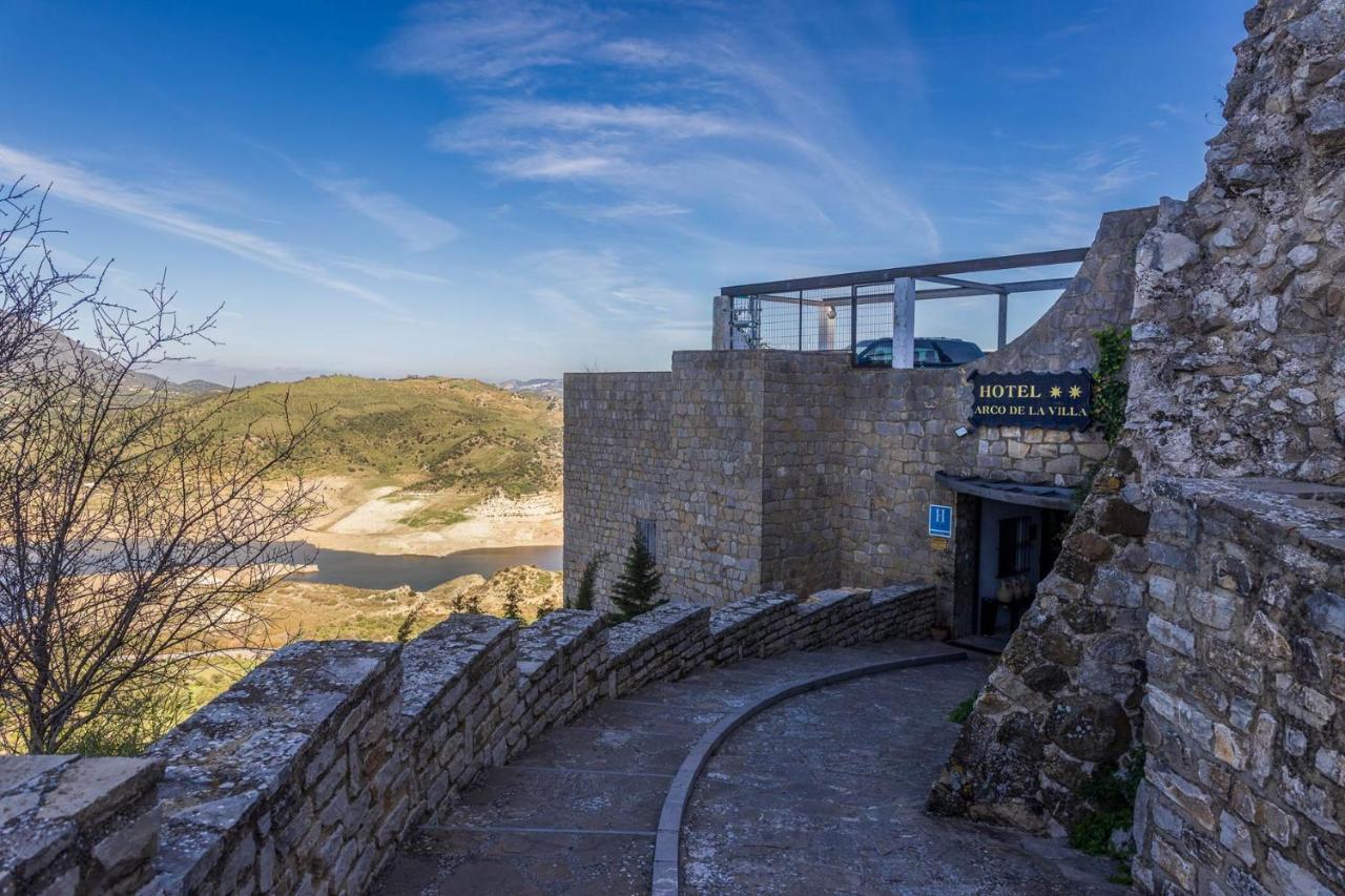 Tugasa Arco De La Villa Zahara De La Sierra Dış mekan fotoğraf